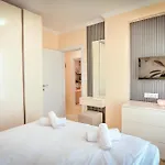 Saint George Apartament *